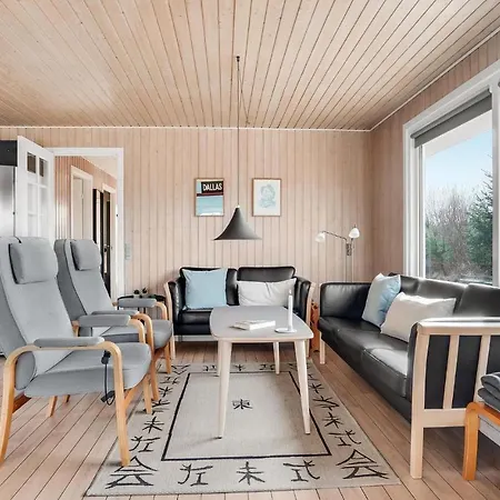 3 Bedroom Cozy Home In Hvide Sande * Bjerregard