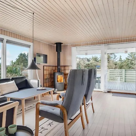 3 Bedroom Cozy Home In Hvide Sande * Bjerregard
