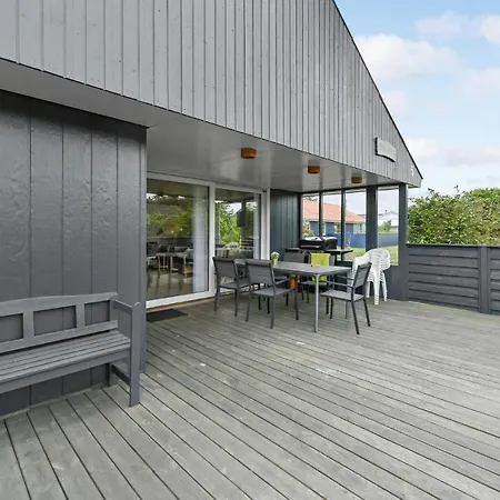 3 Bedroom Cozy In Hvide Sande Bjerregård