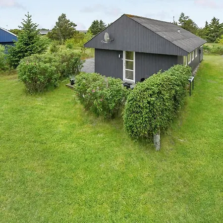 3 Bedroom Cozy In Hvide Sande 別荘